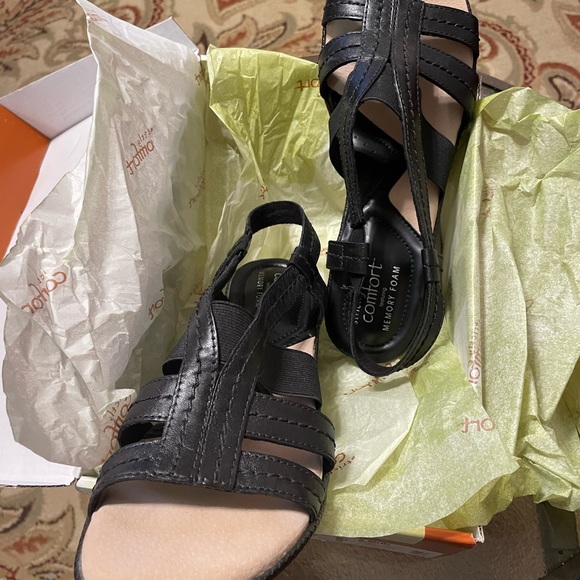 Women’s strictly comfort. sandals size 8 Medium color Black - Picture 7 of 9